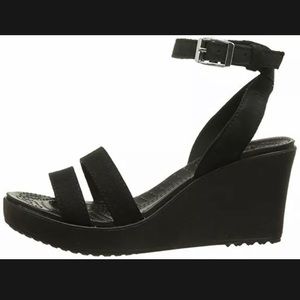 Crocs Leigh II New with tags 🏷